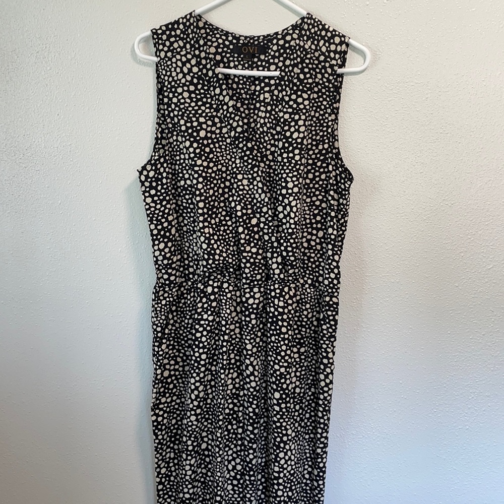 OVI- Lg long pant sleeveless romper black/ white